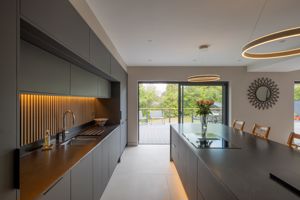 Photo 8- click for photo gallery